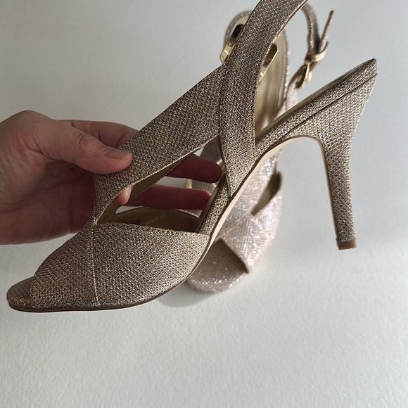 Michael Michael Kors - Picture 2 of 4